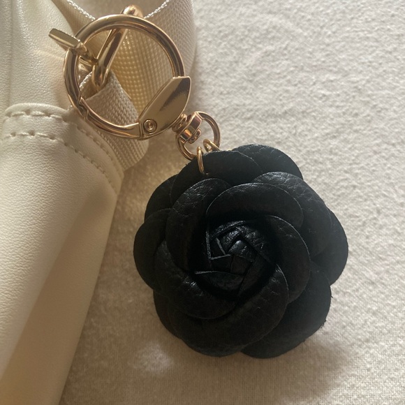 Transparent Cream Crossbody Bag - Picture 9 of 10